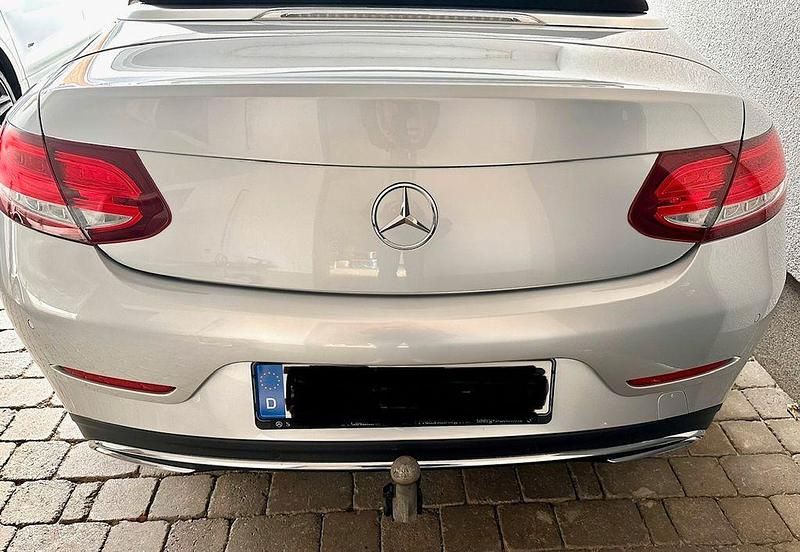 Używany Mercedes C250 204 KM (150 kW) 2017 Srebrny Kabriolet