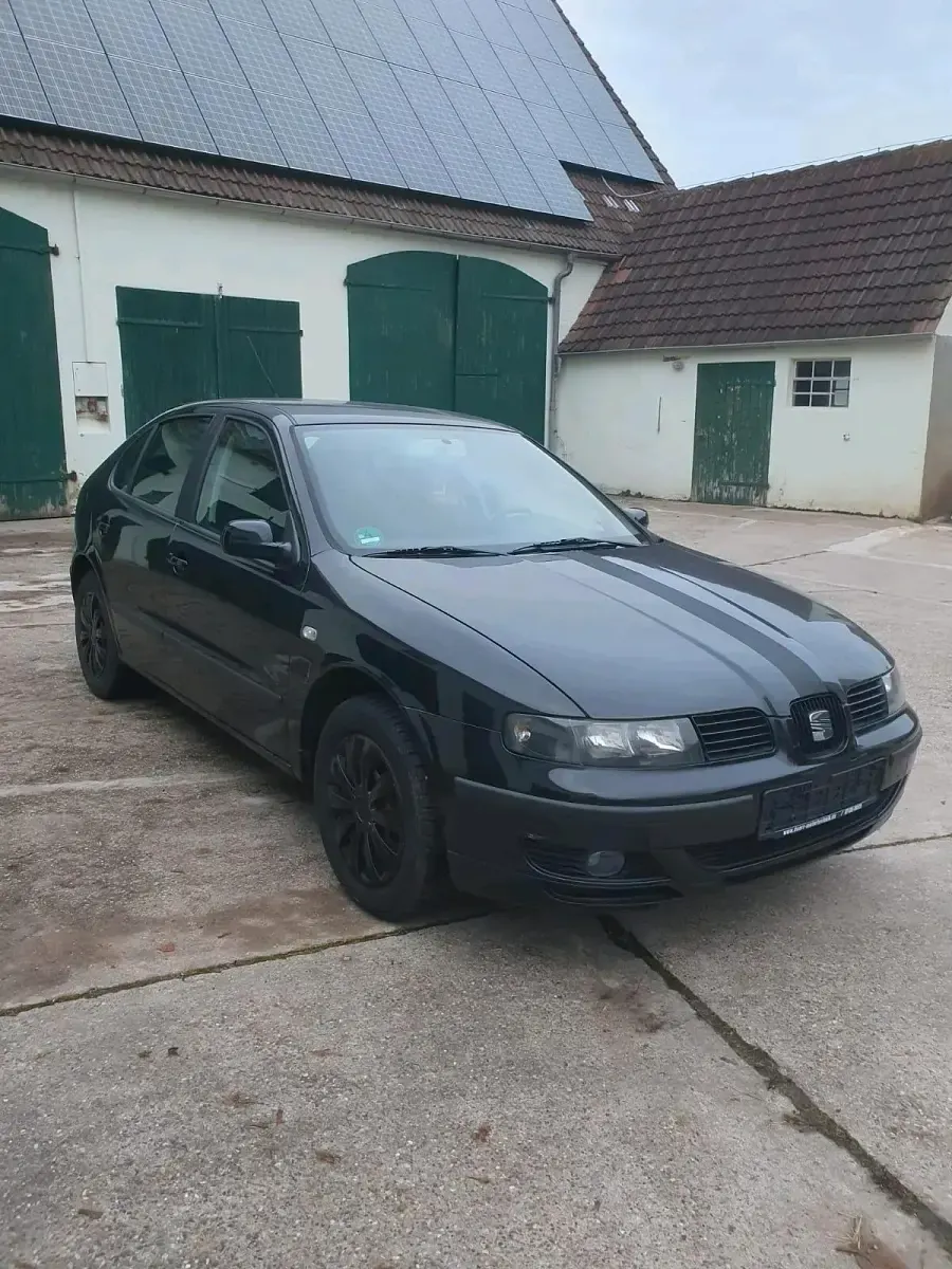 Occasion Seat Leon 105 ch (77 kW) 2002 Noir Citadine