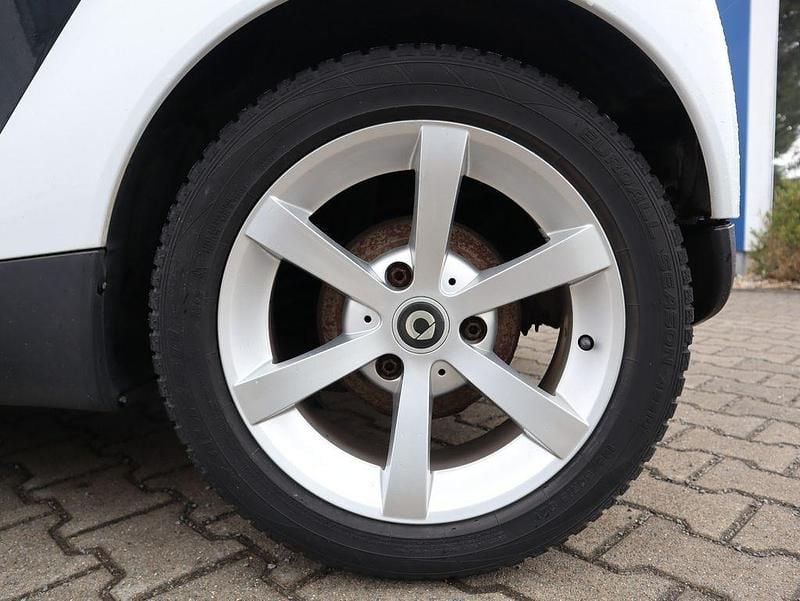 Gebraucht Smart ForTwo Cabrio Basis 84 PS (61 kW) 2010 Weiß Cabrio