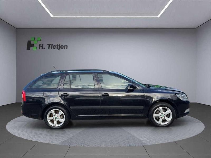 Gebraucht Skoda Octavia 122 PS (89 kW) 2012 Schwarz Kombi