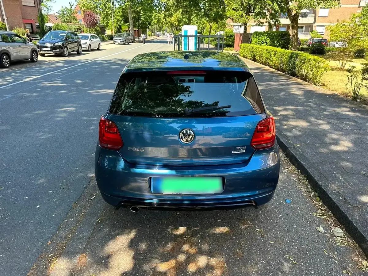 Gebraucht VW Polo R-line 90 PS (66 kW) 2015 Blau Limousine