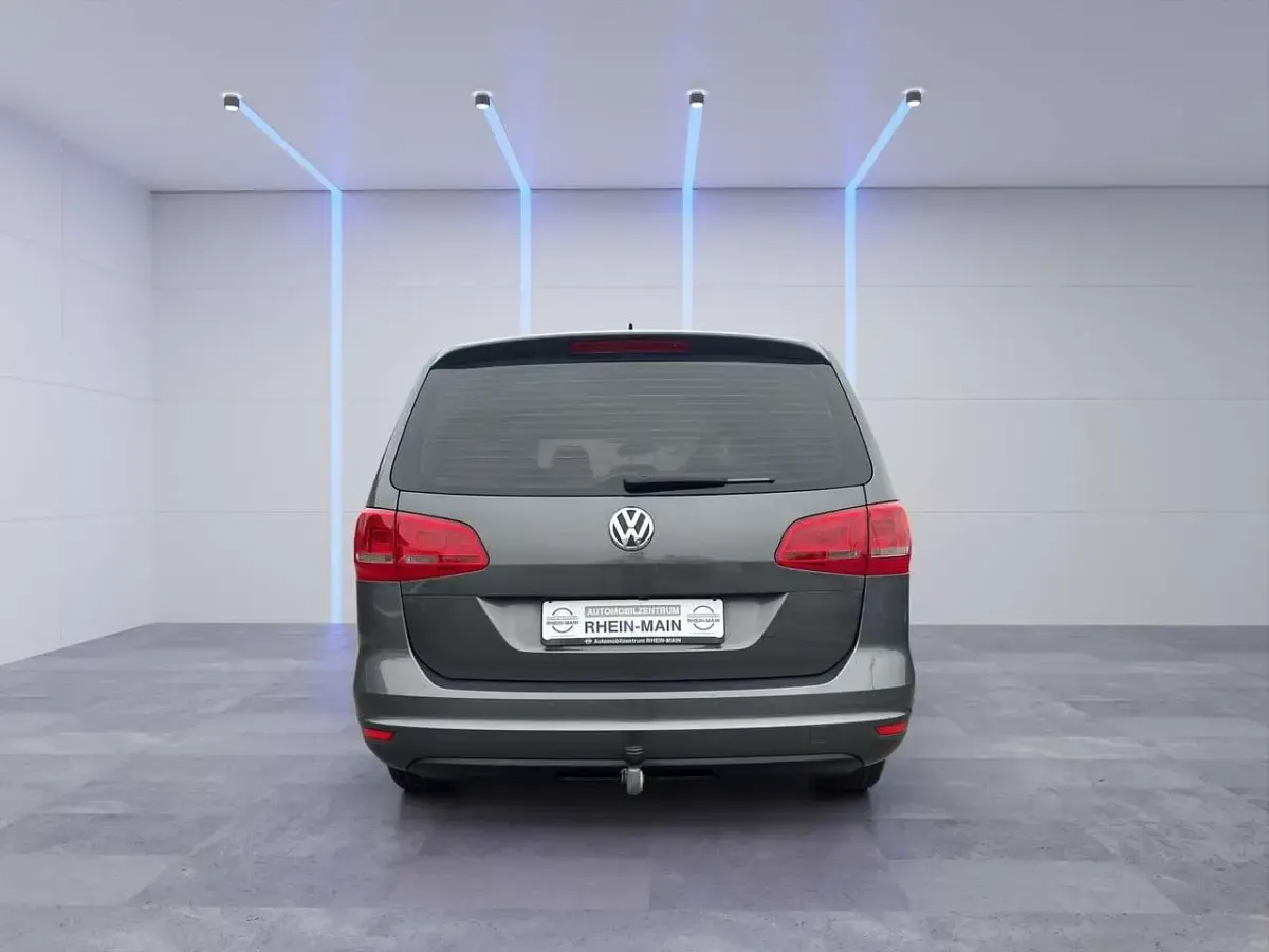 Gebraucht VW Sharan Highline 140 PS (102 kW) 2011 Grau Van / Kleinbus
