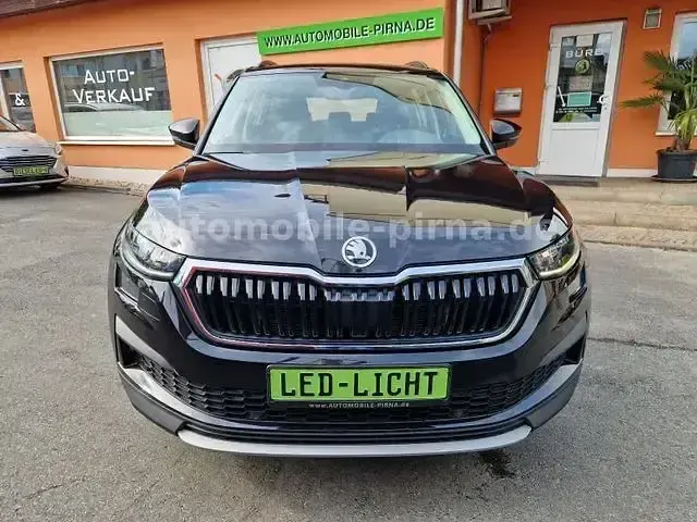 Gebraucht Skoda Kodiaq 150 PS (110 kW) 2023 Schwarzmagic perleffekt (metallic) SUV