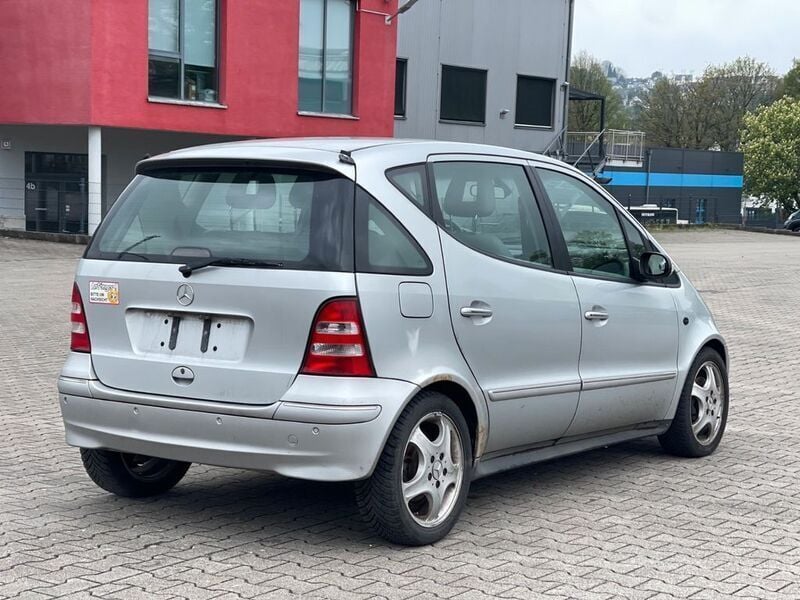 Gebraucht Mercedes A190 125 PS (91 kW) 2003 Silber Van / Kleinbus