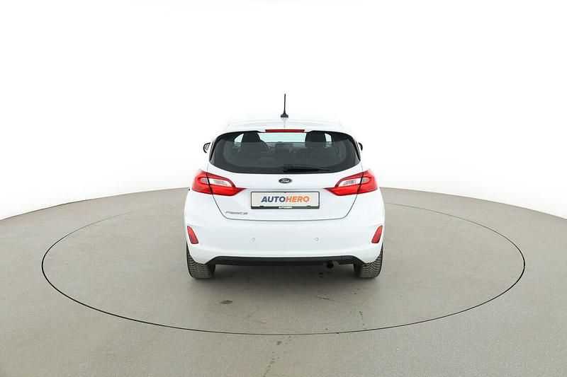 Gebraucht Ford Fiesta Trend 75 PS (55 kW) 2020 Weiß Kleinwagen