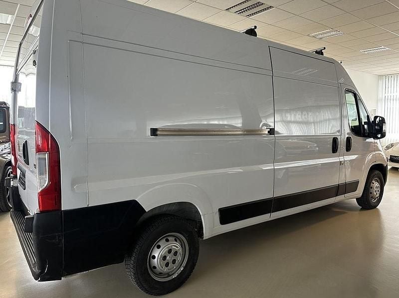 Gebraucht Peugeot Boxer Premium 165 PS (121 kW) 2022 Weiß Van