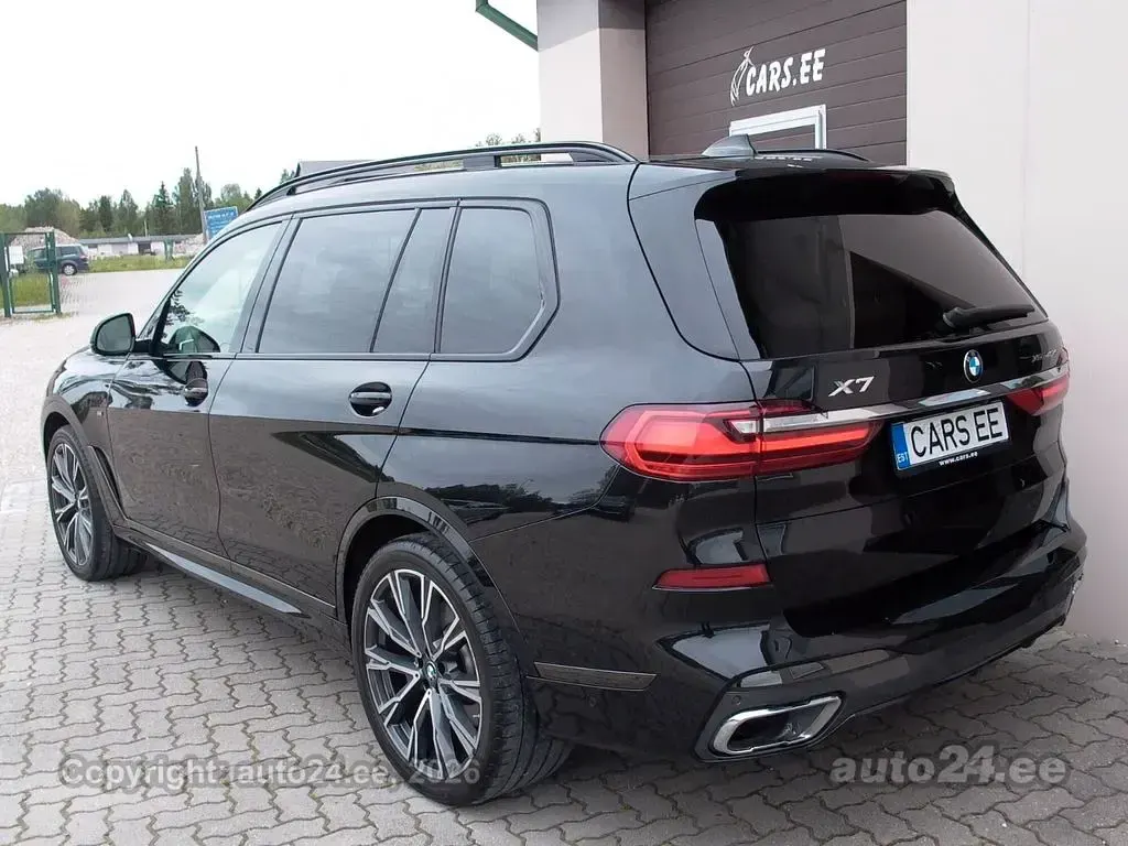 Gebraucht BMW X7 M Sport 340 PS (250 kW) 2022 Schwarz SUV
