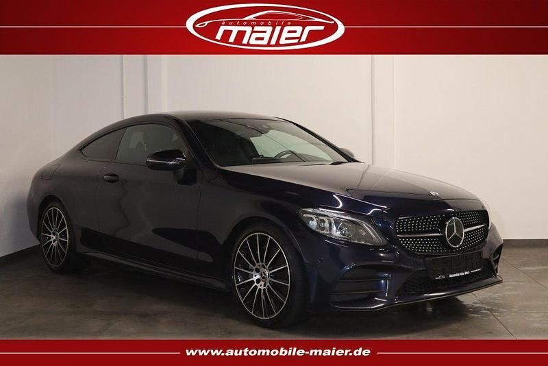 Blau Gebraucht 2024 Mercedes C220 AMG Coupé | 31.800 € (Guter Preis) - Bild 1/4