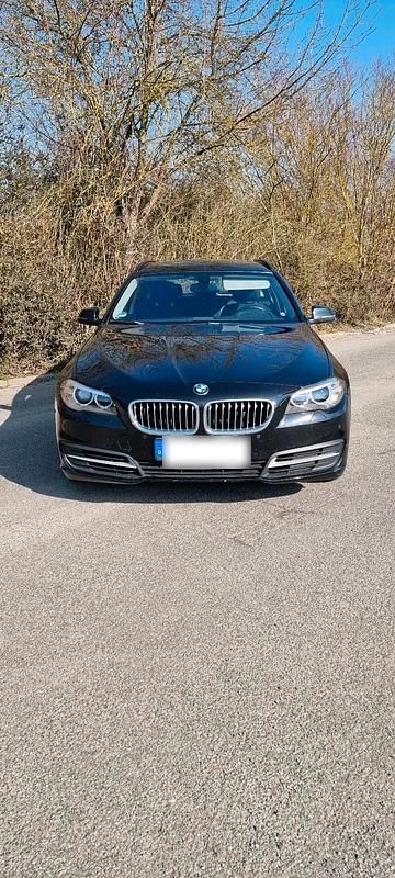 Gebraucht BMW 520 184 PS (135 kW) 2013 Schwarz Kombi