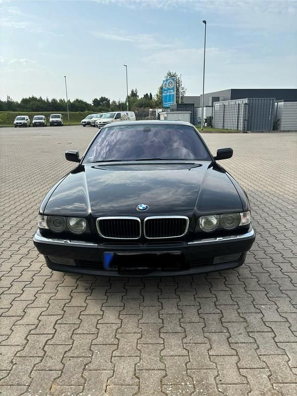 Usata BMW 728 193 CV (141 kW) 2000 Nero Berlina