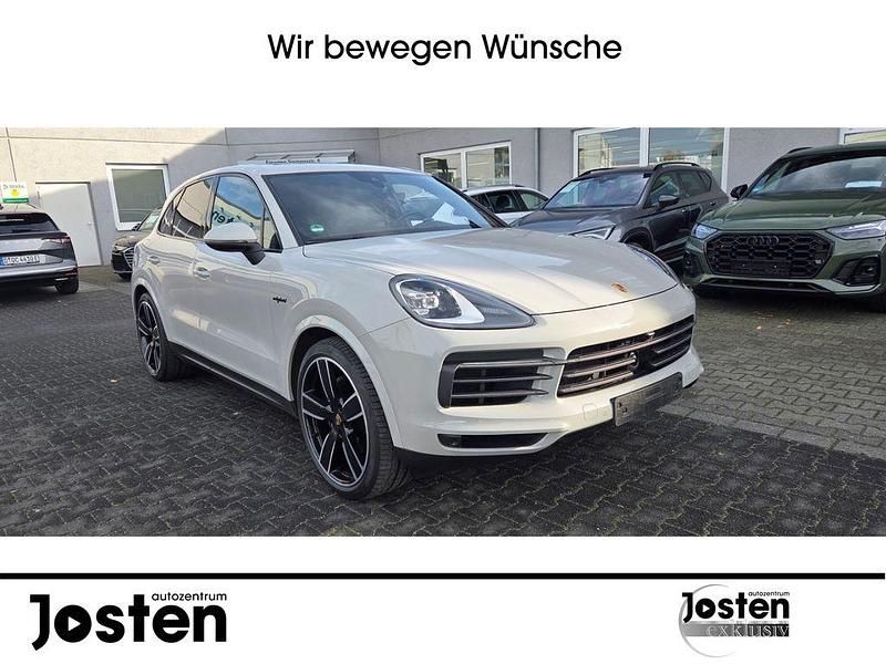Kreide Gebraucht 2023 Porsche Cayenne Platinum Edition SUV | 69.990 € (Superpreis) - Bild 1/4