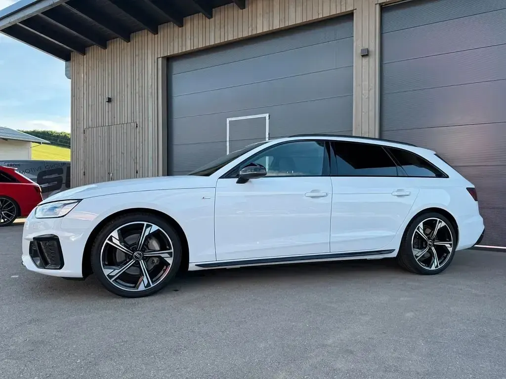Gebraucht Audi A4 S-Line 204 PS (150 kW) 2023 Weiß Kombi