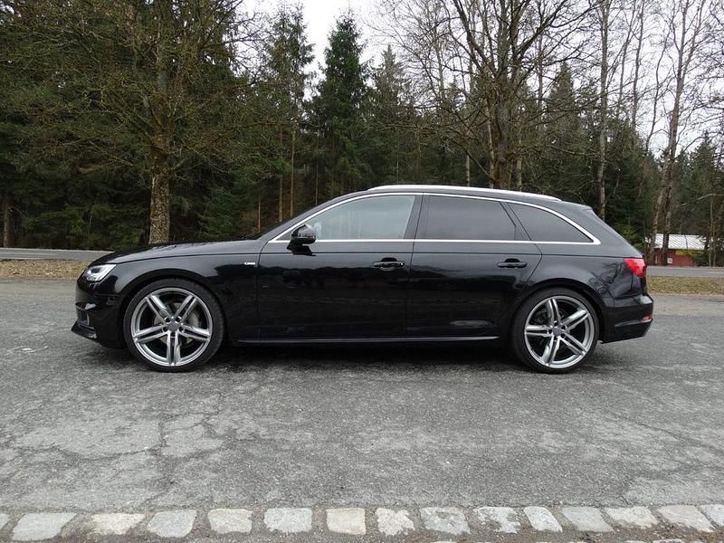 Gebraucht Audi A4 Design 190 PS (139 kW) 2016 Schwarz Kombi