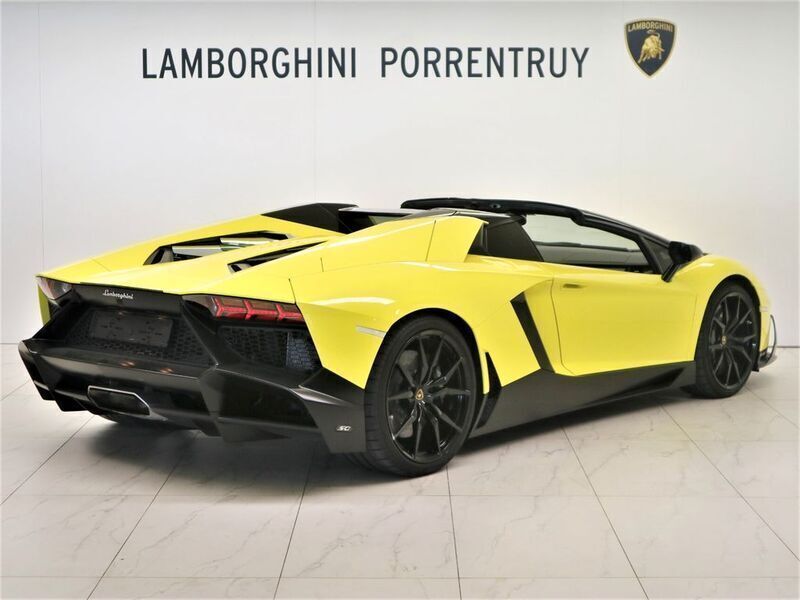 Gebraucht Lamborghini Aventador 721 PS (530 kW) 2015 Gelb Cabrio
