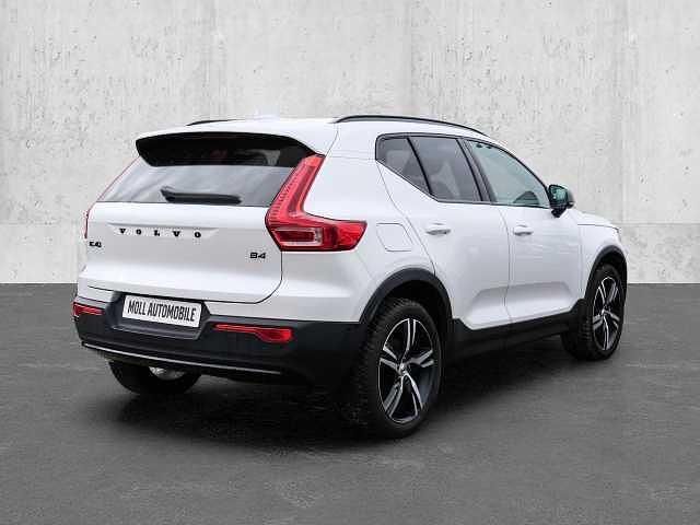 Gebraucht Volvo XC40 145 PS (106 kW) 2025 SUV
