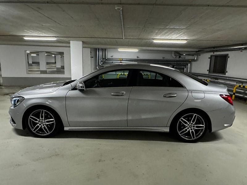Gebraucht Mercedes CLA180 AMG line 122 PS (89 kW) 2018 Silber Limousine