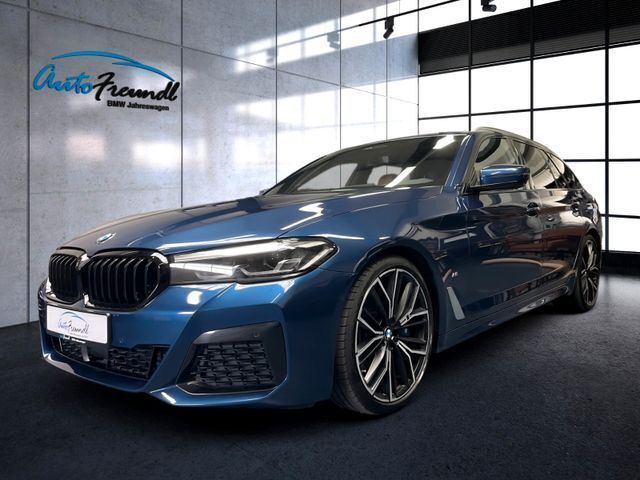 Phytonicblau metallic (metallic) Gebraucht 2023 BMW 530 M Sport Kombi | 51.999 € (Teuer) - Bild 1/4