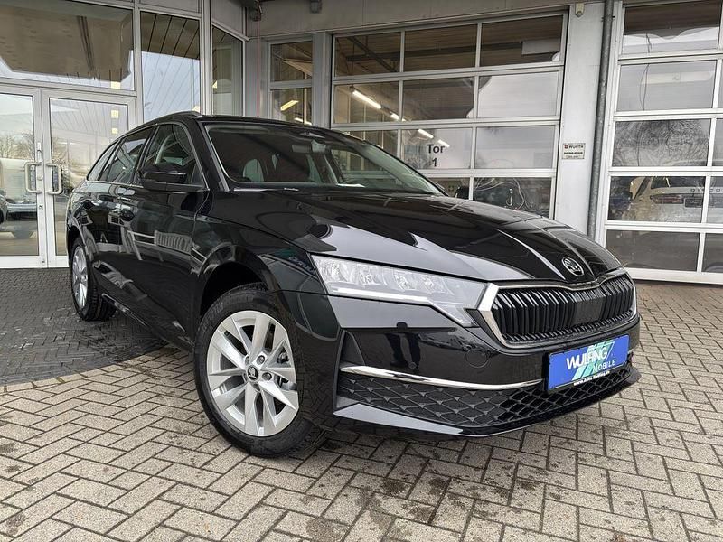 Neu Skoda Octavia Selection 150 PS (110 kW) 2026 Schwarz Kombi