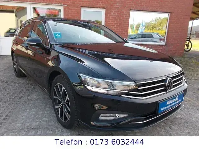 Gebraucht VW Passat Business 150 PS (110 kW) 2022 Deep black perleffekt (metallic) Kombi