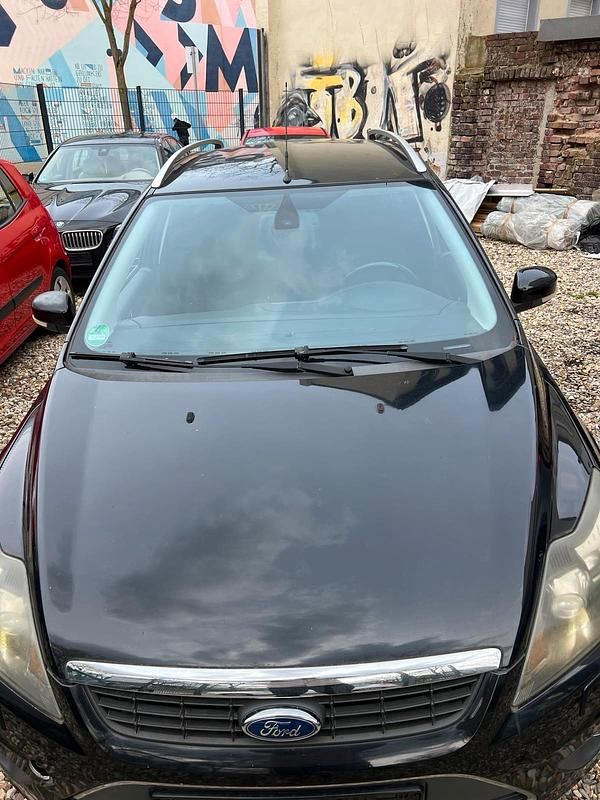 Gebraucht Ford Focus 140 PS (102 kW) 2009 Schwarz Kombi