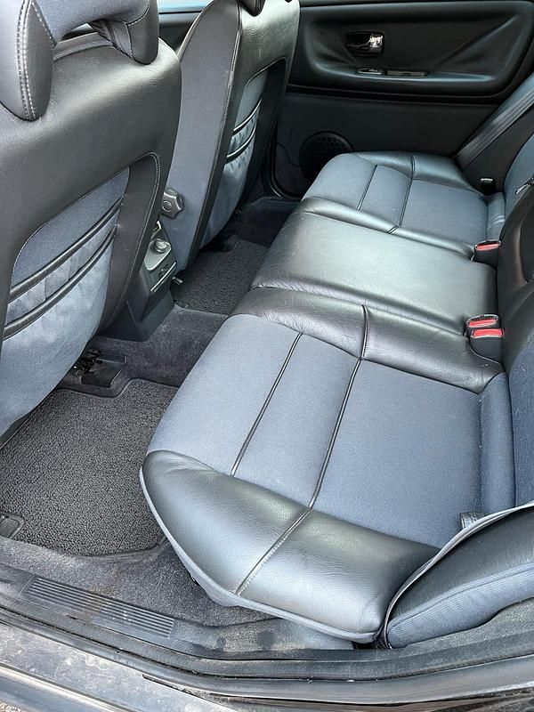 Gebraucht Volvo XC70 193 PS (141 kW) 1998 Schwarz Kombi