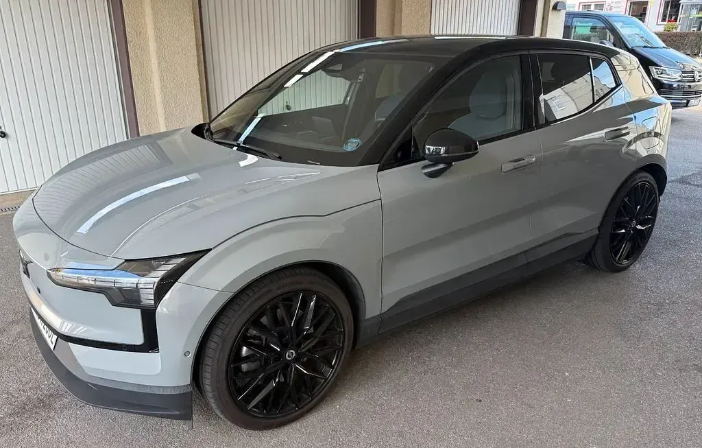 Gebraucht Volvo EX30 Performance 314 kW (428 PS) 2025 Grau SUV