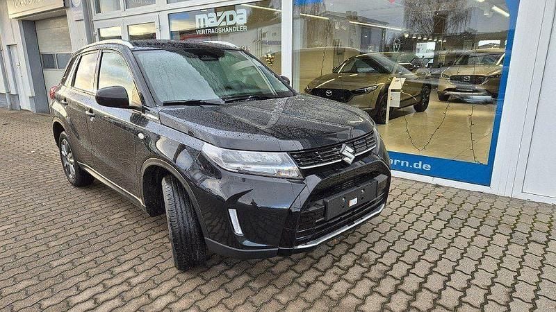 Neu Suzuki Vitara Comfort 109 PS (80 kW) 2025 Schwarz SUV