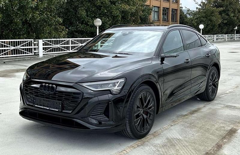 Mythosschwarz metallic Gebraucht 2023 Audi Q8 e-tron S-Line SUV | 58.900 € (Fairer Preis) - Bild 1/4