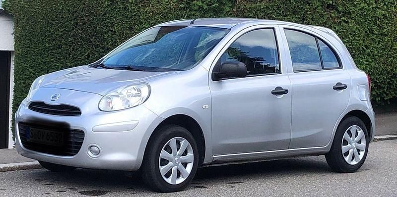 Silber Gebraucht 2013 Nissan Micra Kleinwagen | 4.700 € (Fairer Preis) - Bild 1/4