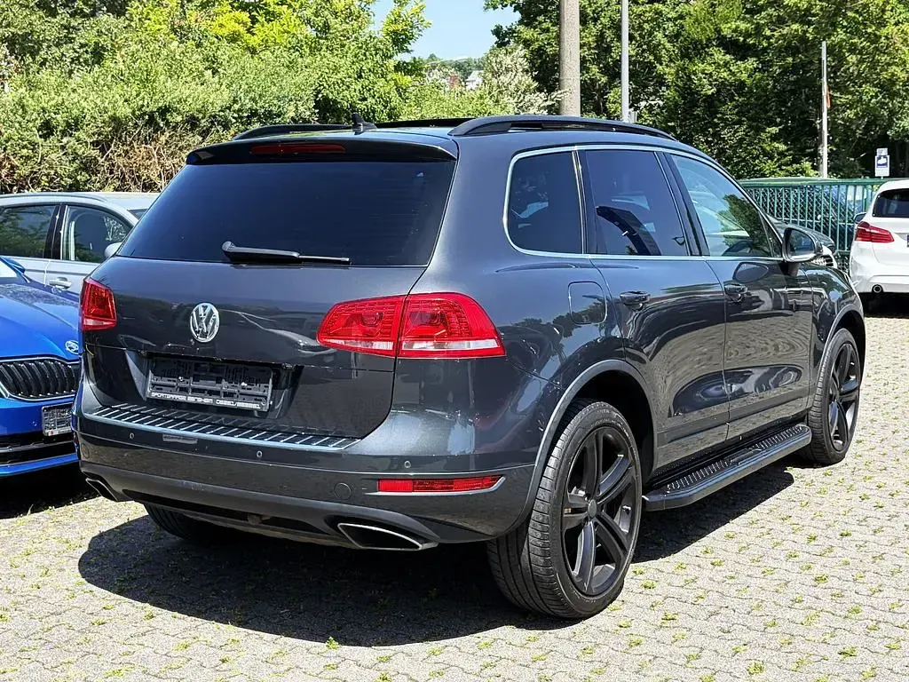 Gebraucht VW Touareg R-line 340 PS (250 kW) 2013 Grau SUV