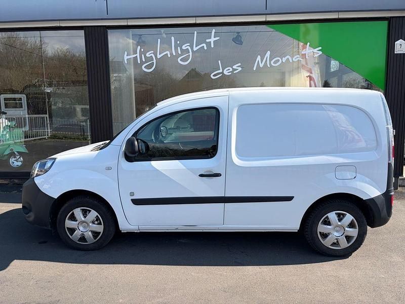 Gebraucht Renault Kangoo 44 kW (60 PS) 2013 Weiß Van / Kleinbus