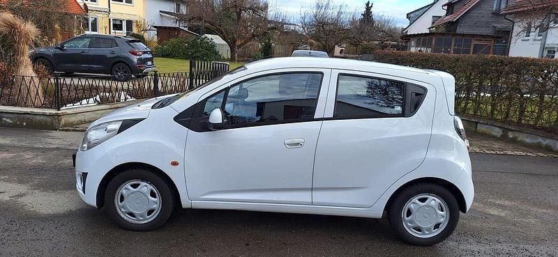 Gebraucht Chevrolet Spark LS 68 PS (50 kW) 2011 Weiß Kleinwagen