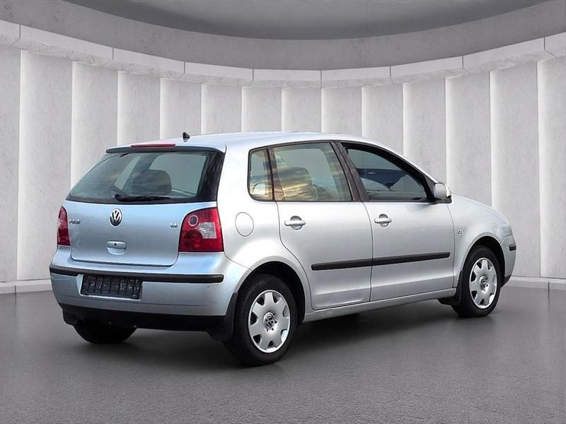Gebraucht VW Polo Comfortline 75 PS (55 kW) 2002 Silber Kleinwagen