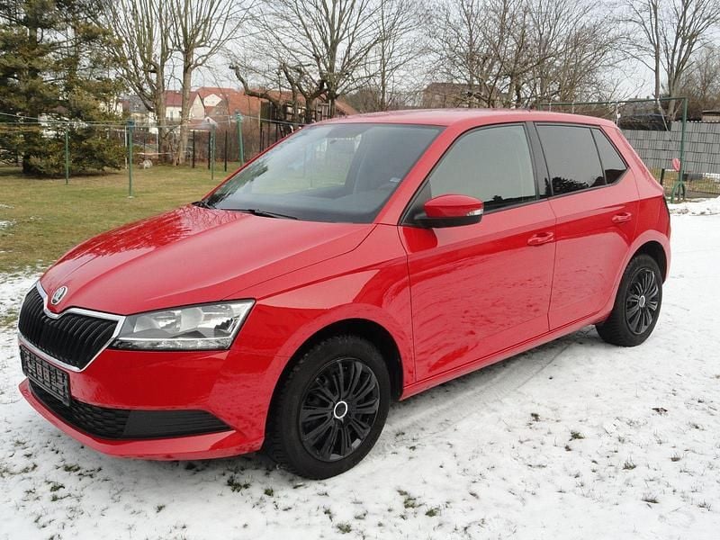 Gebraucht Skoda Fabia Active 60 PS (44 kW) 2019 Rot Kleinwagen