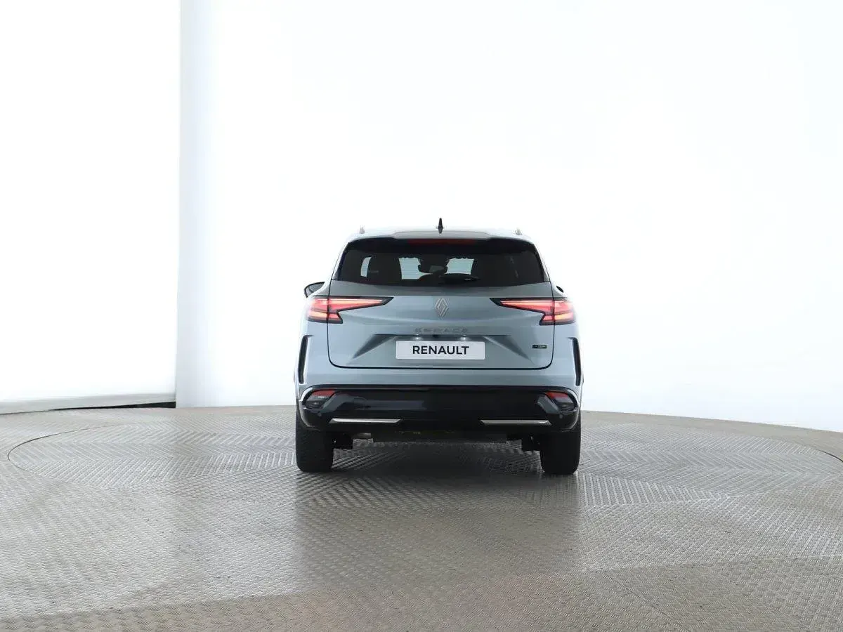 Gebraucht Renault Espace Techno 200 PS (147 kW) 2025 Baltikumgrau SUV