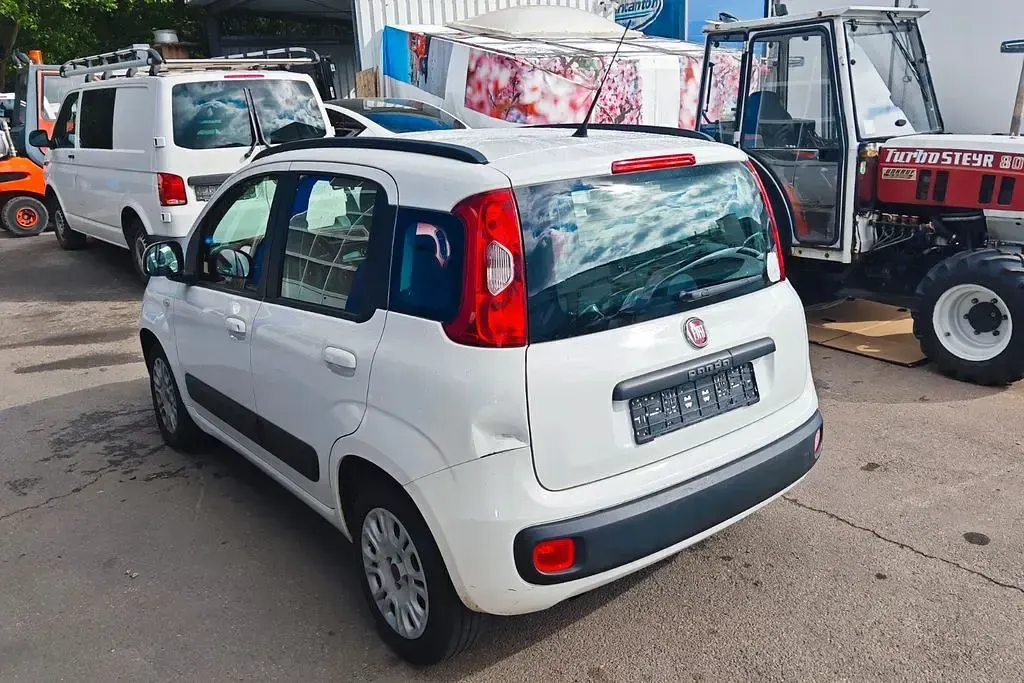 Gebraucht Fiat Panda Lounge 86 PS (63 kW) 2013 Weiß Kleinwagen