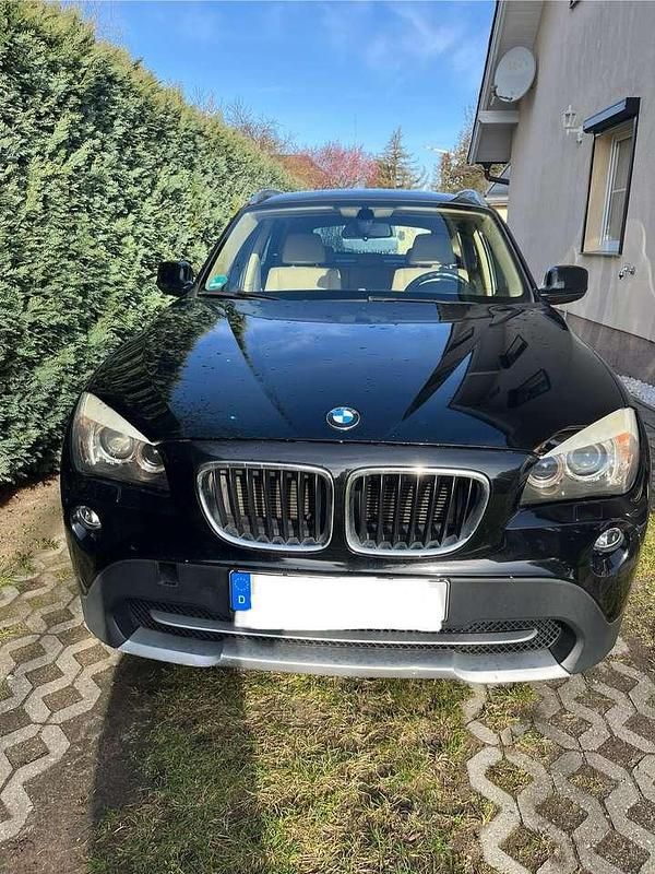 Gebraucht BMW X1 177 PS (130 kW) 2010 Schwarz SUV