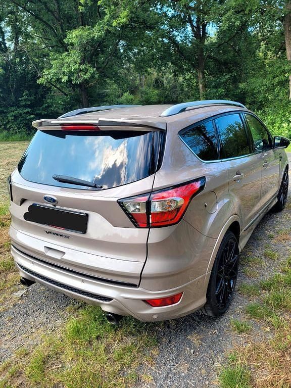 Gebraucht Ford Kuga Vignale 230 PS (169 kW) 2019 Beige SUV