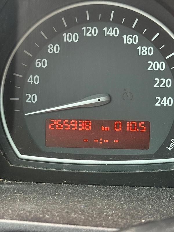 Schwarz Gebraucht 2005 BMW X3 SUV | 3.200 € (Superpreis) - Bild 1/4