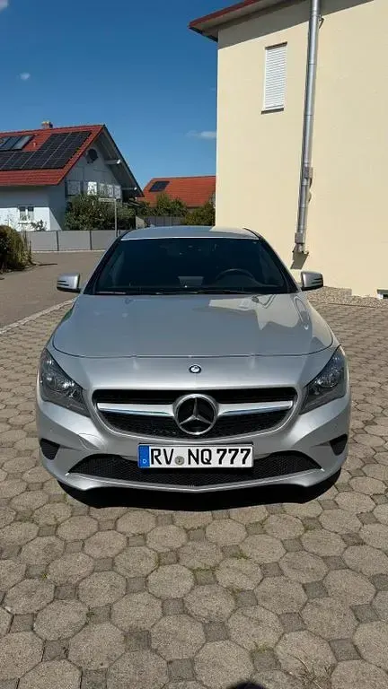 Gebraucht Mercedes CLA180 Urban 122 PS (89 kW) 2016 Silber Coupé