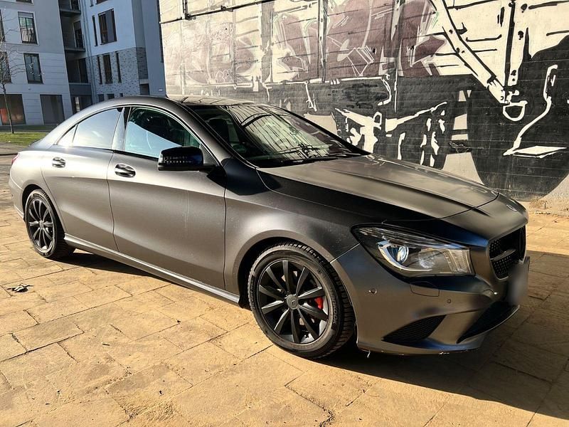 Gebraucht Mercedes CLA200 156 PS (114 kW) 2014 Grau Coupé