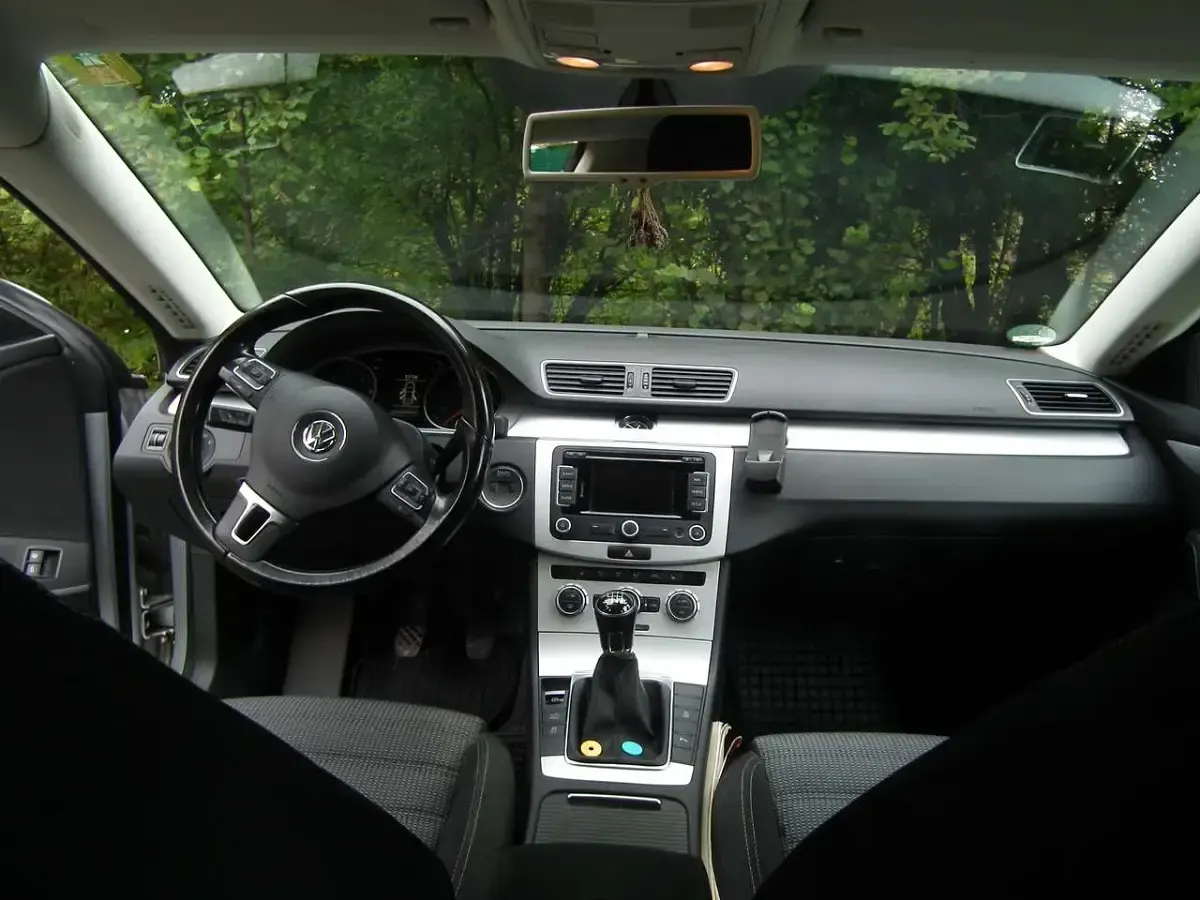 Gebraucht VW CC 160 PS (117 kW) 2013 Grau Limousine