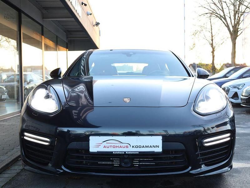 Gebraucht Porsche Panamera Turbo 519 PS (381 kW) 2014 Schwarz Limousine