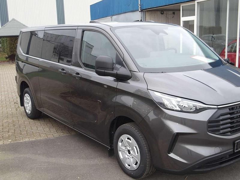 Gebraucht Ford Transit Custom Trend 136 PS (100 kW) 2025 Magneticgrau (metallic) Kombi