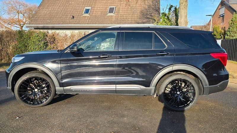 Gebraucht Ford Explorer Platinum 370 PS (272 kW) 2020 Schwarz SUV