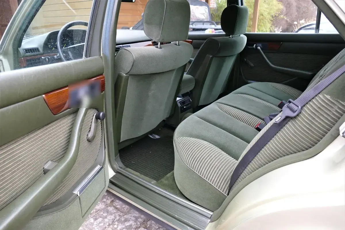 Gebraucht Mercedes 280 185 PS (136 kW) 1983 Grün Limousine