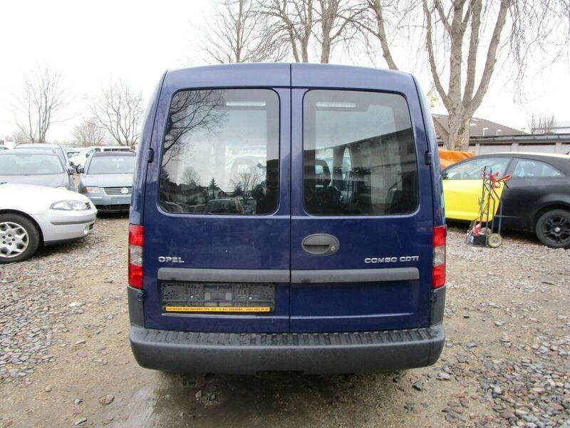 Gebraucht Opel Combo 75 PS (55 kW) 2011 Blau Van / Kleinbus