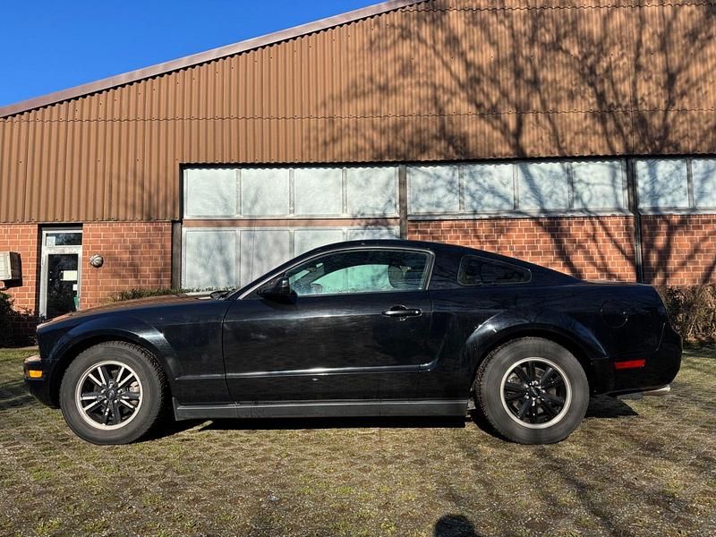 Gebraucht Ford Mustang 211 PS (155 kW) 2006 Schwarz Coupé
