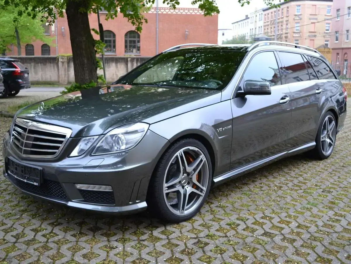 Gebraucht Mercedes E63 AMG AMG 525 PS (386 kW) 2012 Graphit Kombi