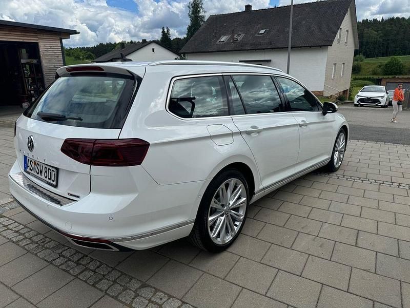 Gebraucht VW Passat 272 PS (200 kW) 2020 Weiß Kombi